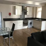 Rent 2 bedroom flat in Leicester