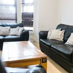 Rent 6 bedroom house in Leeds