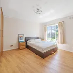 Rent 3 bedroom apartment in Borough of Spelthorne