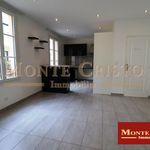 Rent 2 bedroom apartment of 37 m² in Versailles