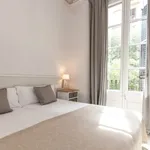 Rent 5 bedroom apartment of 90 m² in Barcelona