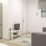 Rent 1 bedroom apartment of 34 m² in madrid