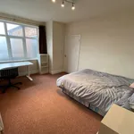 Rent 4 bedroom flat in Broxtowe