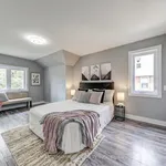 Appartement de 2271 m² avec 3 chambre(s) en location à Whitby (Downtown Whitby)