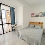 Rent a room in seville