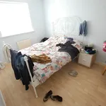 Rent 3 bedroom house in Salford