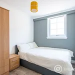 Rent 4 bedroom flat in Edinburgh