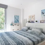 Rent 4 bedroom apartment of 60 m² in Barcelona