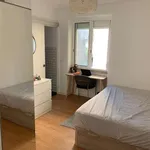 Rent a room in lisbon