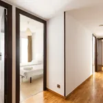 Rent 4 bedroom apartment of 124 m² in Barcelona