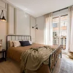 Rent 3 bedroom apartment of 150 m² in madrid