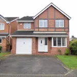 Rent 4 bedroom house in Wakefield