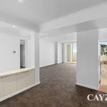 Rent 3 bedroom apartment in Port Melbourne