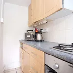 Rent a room of 88 m² in london