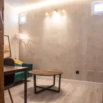 Rent 1 bedroom apartment of 39 m² in madrid