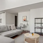 Rent 1 bedroom apartment of 1066 m² in Lisbon