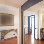 Rent 7 bedroom apartment of 158 m² in Genova