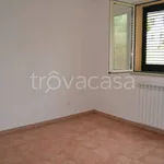 Rent 4 bedroom apartment of 90 m² in Fabro