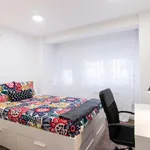 Rent 4 bedroom apartment in Madrid