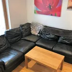 Rent 2 bedroom house in Leeds