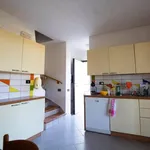 Rent 3 bedroom house of 120 m² in Sellia Marina