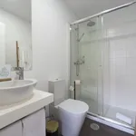 Rent 1 bedroom apartment of 56 m² in Porto