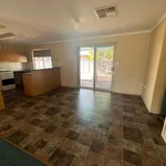 Rent 4 bedroom house in Roxby Downs