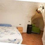 Rent a room of 70 m² in granada