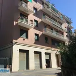 Affitto 5 camera appartamento di 177 m² in Genoa