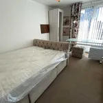 Rent 2 bedroom flat in Manchester