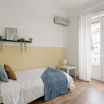 Rent a room of 369 m² in Lisboa