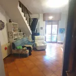 Rent 3 bedroom apartment of 100 m² in Roma