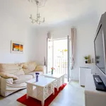 Rent a room of 100 m² in valencia