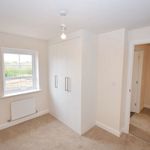 Rent 3 bedroom flat in East Midlands