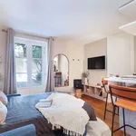 Appartement de 45 m² avec 3 chambre(s) en location à Paris