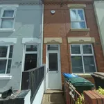 Rent 4 bedroom house in West Midlands