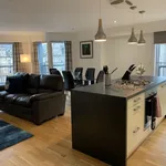 Rent 2 bedroom flat of 915 m² in Glasgow