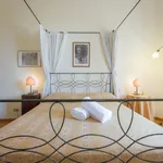 Rent 1 bedroom apartment of 50 m² in Florence