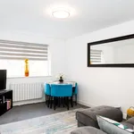 Rent 1 bedroom flat of 398 m² in London