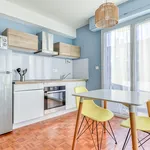 Rent 2 bedroom apartment of 34 m² in Paris