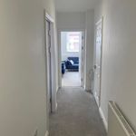 Rent 2 bedroom flat in Hull