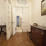 Rent 1 bedroom apartment of 140 m² in Paris