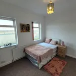 Rent 4 bedroom house in Yorkshire And The Humber