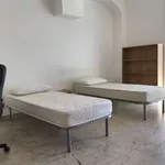 Rent a room of 70 m² in milan