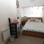 Rent 3 bedroom apartment in Yorkshire And The Humber