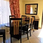 Rent 3 bedroom house of 1048 m² in Johannesburg