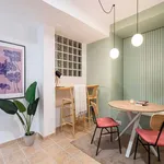 Rent a room of 90 m² in Madrid