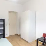 Rent a room in rome