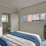 Rent 3 bedroom apartment in Sydney