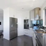 Rent 1 bedroom apartment in Alexandra Headland